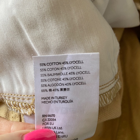 WE THE FREE Leopard Pleat Frayed Shorts Women 27 - Picture 9 of 11